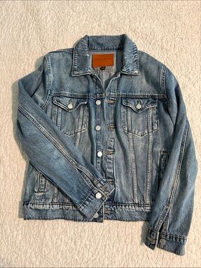Lucky Brand Light Blue Denim Jacket, button closure, Sz L